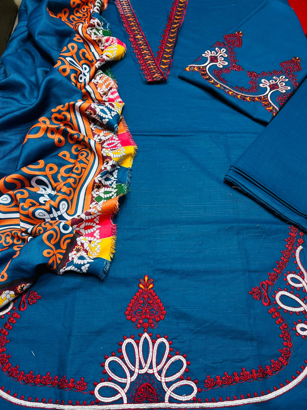 MARIA.B -3PC EMBROIDERED DHANAK DRESS WITH DHANAK WOOL SHAWL- FW-78