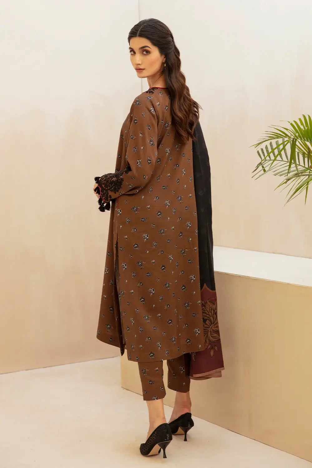BAROQUE -3PC EMBROIDERED DHANAK DRESS WITH WOOL SHAWL- FW-84