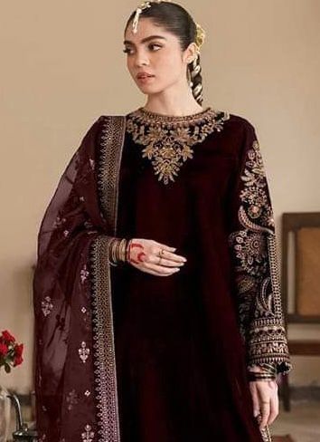 BAROQUE -3PC EMBROIDED VELVET DRESS WITH 4 SIDE EMBROIDED CUTWORK ORGANZA DUPATTA- FCW-15
