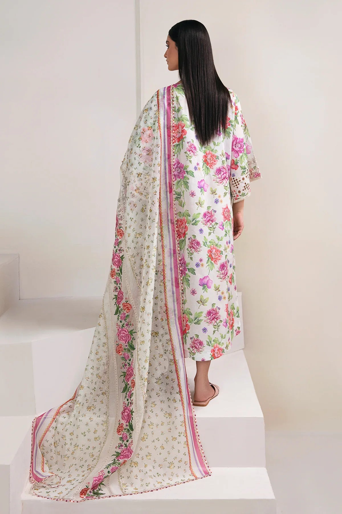 BAROQUE -3PC PRINTED LINEN DRESS WITH PRINTED LINEN DUPATTA- FW-05