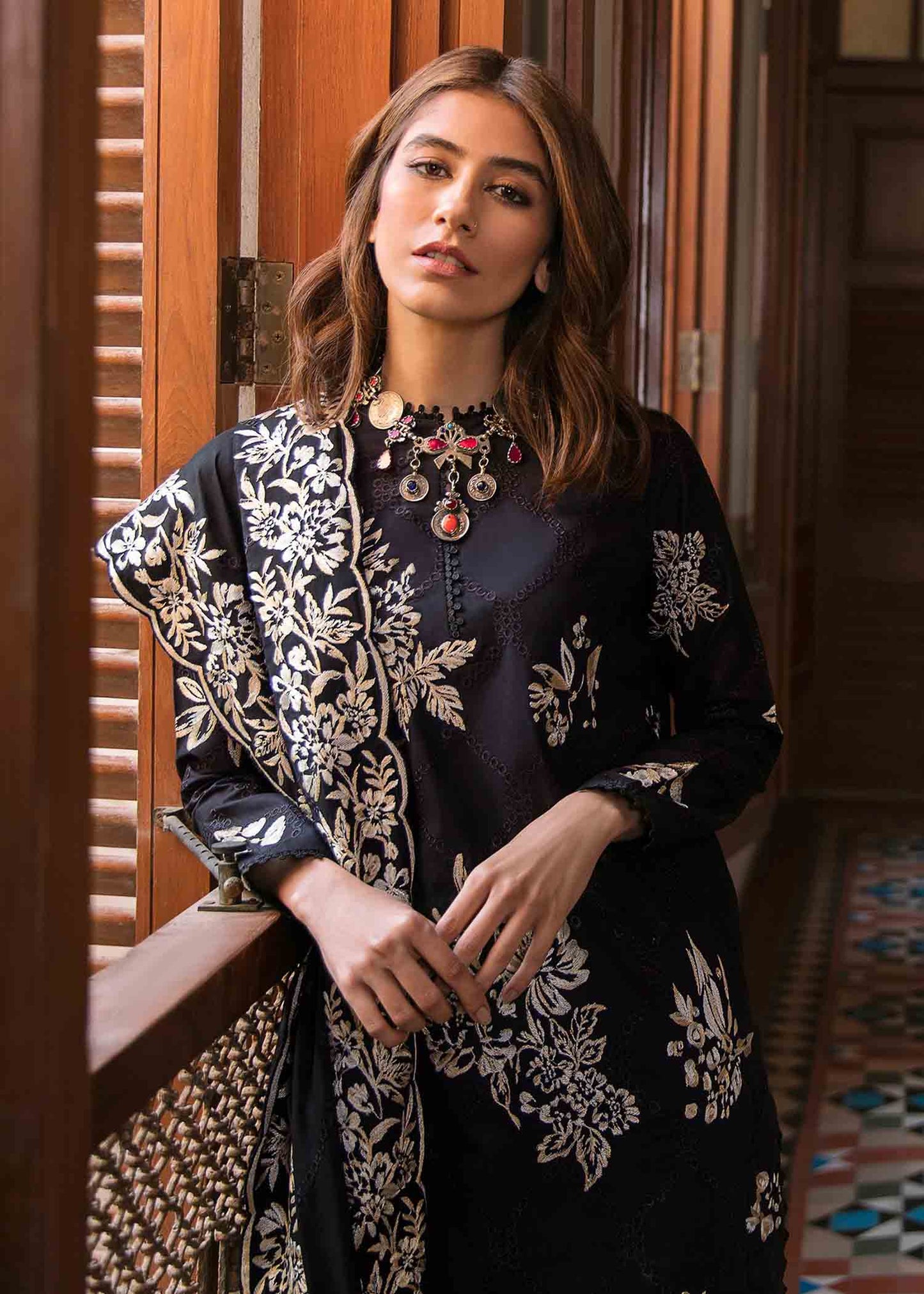 ZAHA -3PC EMBROIDERED LINEN DRESS WITH EMBROIDERED CHIFFON DUPATTA- FW-197
